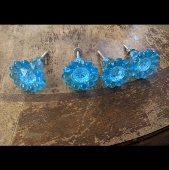 Other - Blue Flower Antique Glass Knobs Set of 4